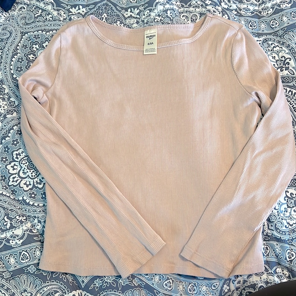 Pale pink long sleeved OshKosh shirt in size 8.